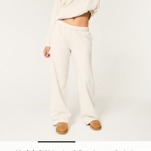 New Hollister Feel Good Fleece Wide-Leg Pants